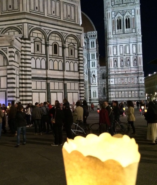 Fiaccolata di luce e veglia di preghiera contro tutte le marginalità e l’omotransfobia (Firenze, 17 maggio 2016)